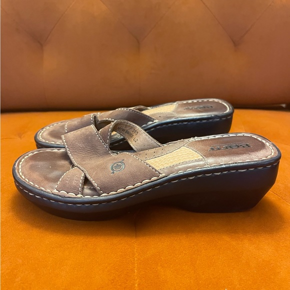 Born Brown Leather Sandals - Picture 6 of 11